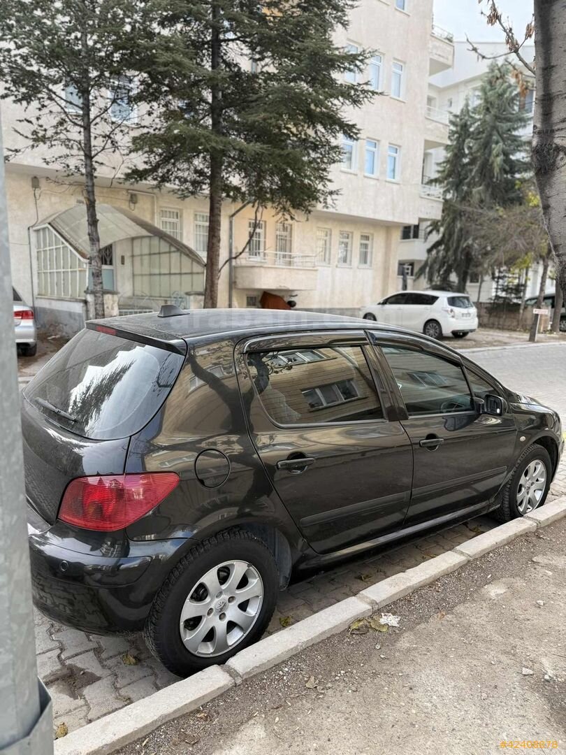 Galeriden Peugeot 307 1.6 XT 2004 Model Nevşehir 288.000 km Siyah 2