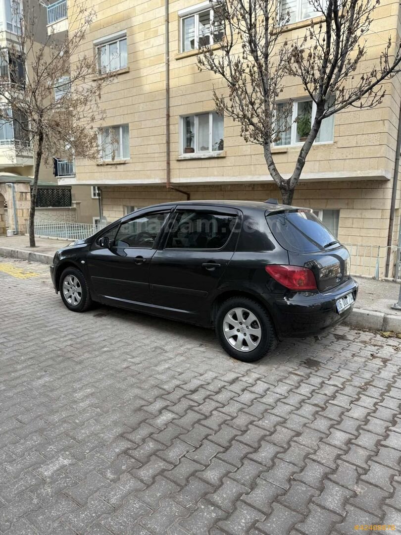 Galeriden Peugeot 307 1.6 XT 2004 Model Nevşehir 288.000 km Siyah 7