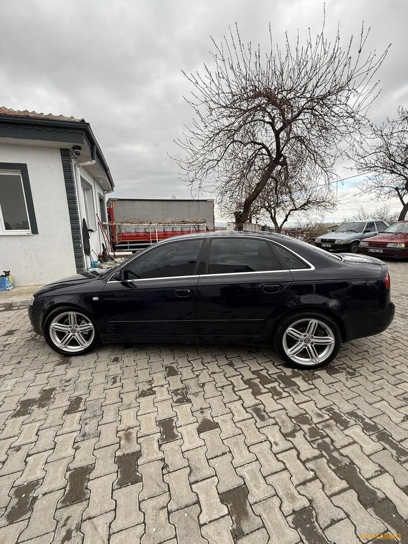 Galeriden Audi A4 Sedan 1.6 2006 Model Nevşehir 360.000 km Lacivert 4