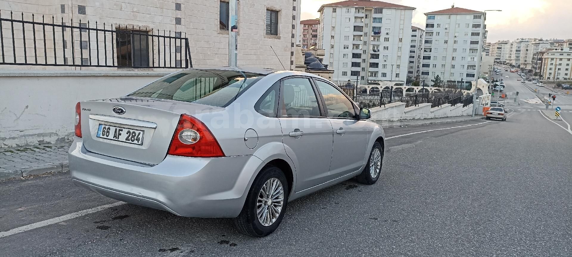 Sahibinden Ford Focus 1.6 Comfort 2011 Model Ankara 247.000 km Gri (Gümüş) 7