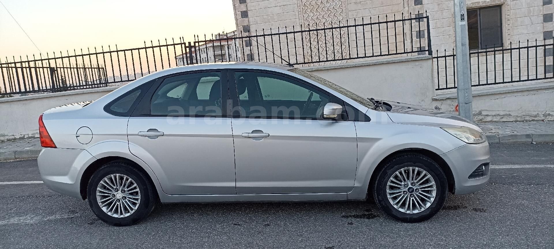 Sahibinden Ford Focus 1.6 Comfort 2011 Model Ankara 247.000 km Gri (Gümüş) 3