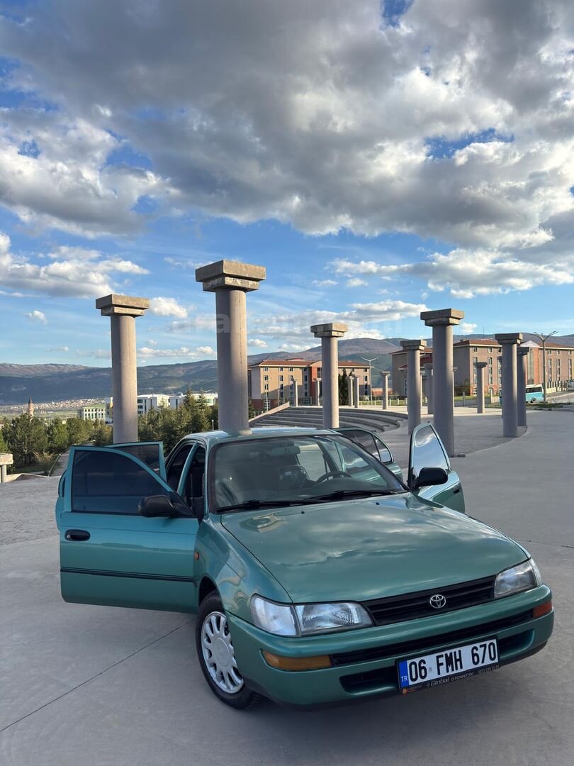 Sahibinden Toyota Corolla 1.6 XEi 1997 Model Ankara 310.000 km Yeşil 2