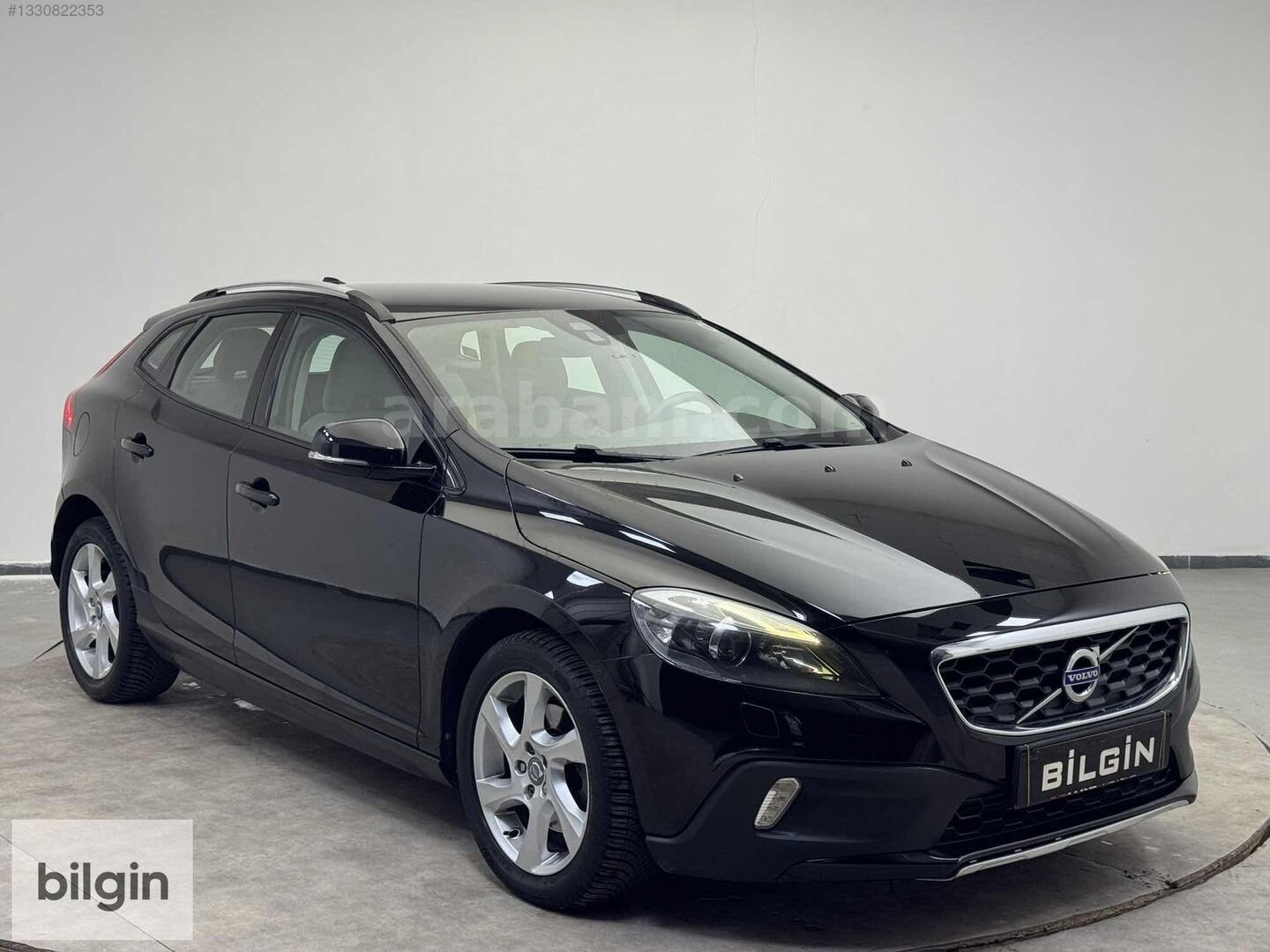 Galeriden Volvo V40 Cross Country 1.6 D Advance 2014 Model Ankara 196.000 km Siyah 2