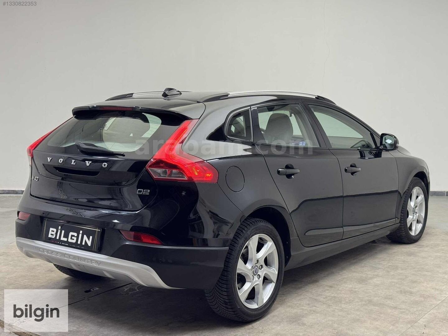 Galeriden Volvo V40 Cross Country 1.6 D Advance 2014 Model Ankara 196.000 km Siyah 4
