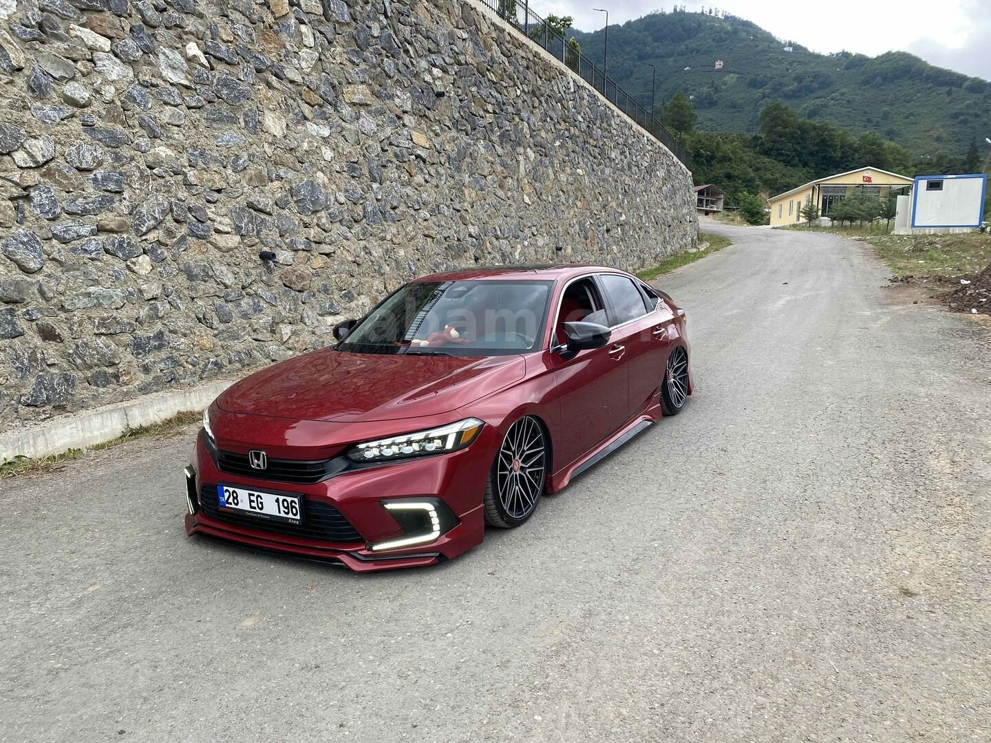 Sahibinden Honda Civic 1.5 i-VTEC Executive Plus 2023 Model Giresun 60.000 km Kırmızı 1