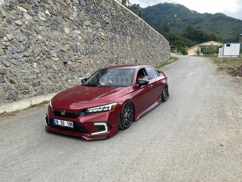 Sahibinden Honda Civic 1.5 i-VTEC Executive Plus 2023 Model Giresun 60.000 km Kırmızı