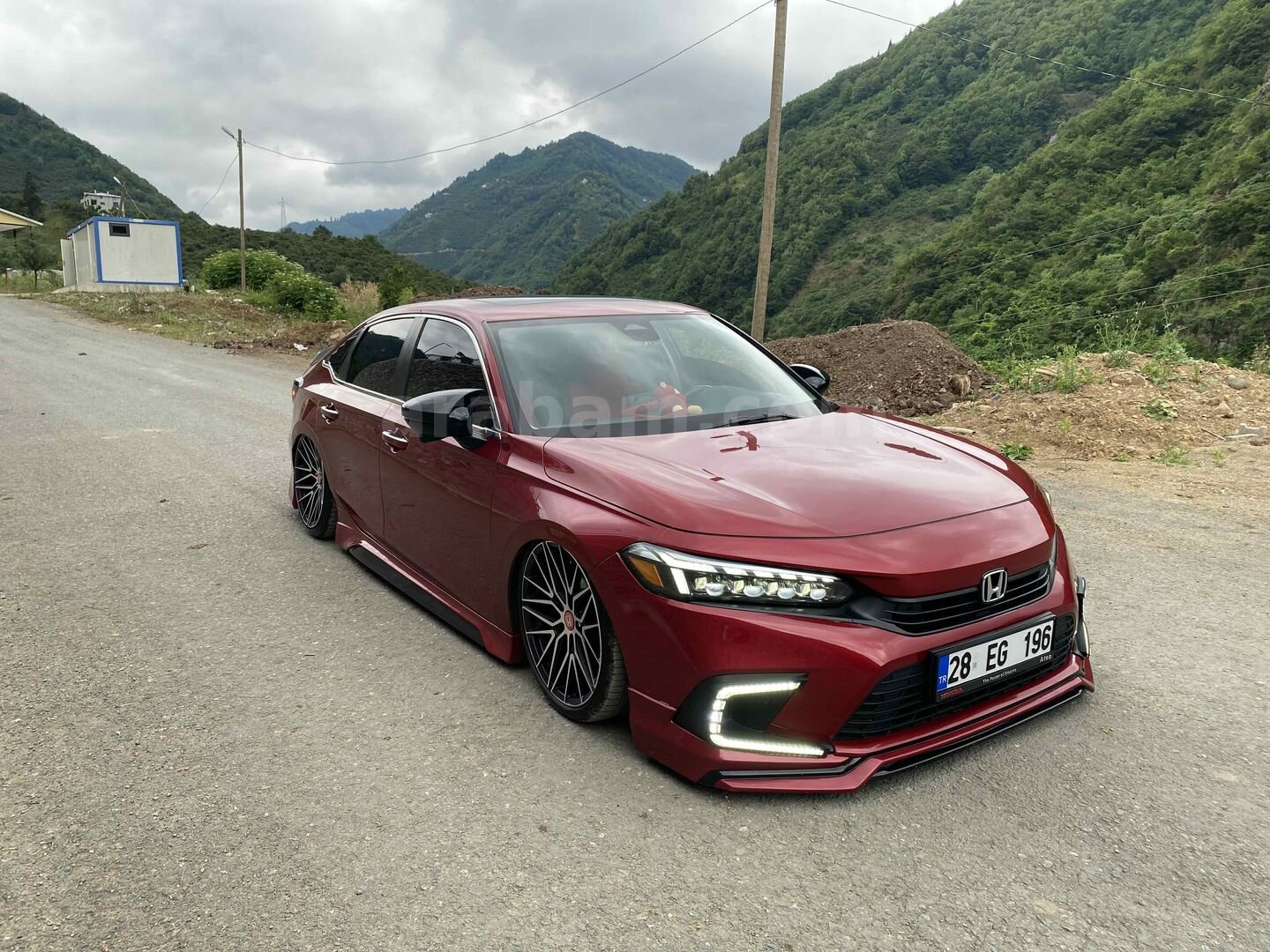 Sahibinden Honda Civic 1.5 i-VTEC Executive Plus 2023 Model Giresun 60.000 km Kırmızı 3