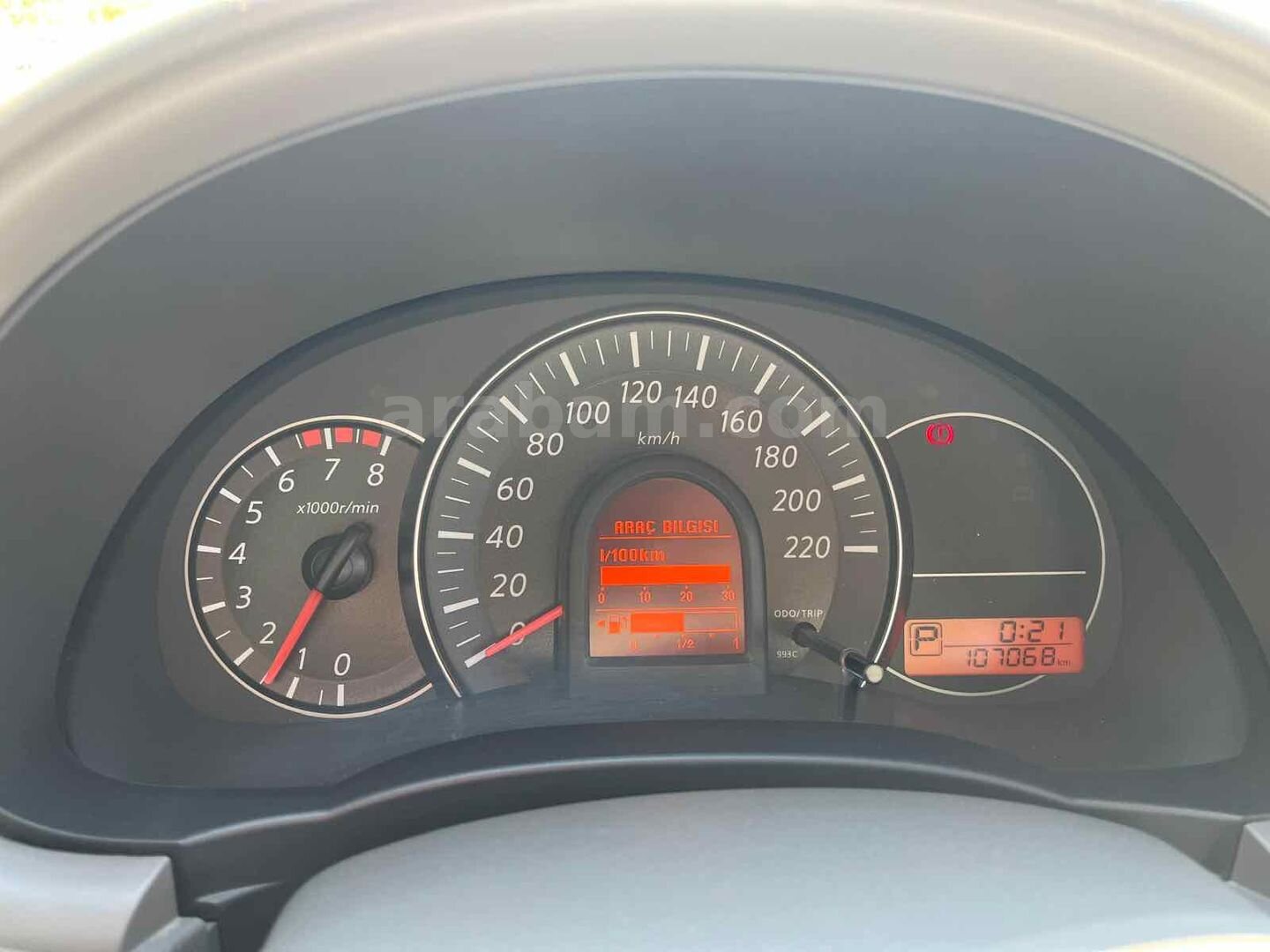 Sahibinden Nissan Micra 1.2 Street 2014 Model Balıkesir 107.000 km Mavi 6