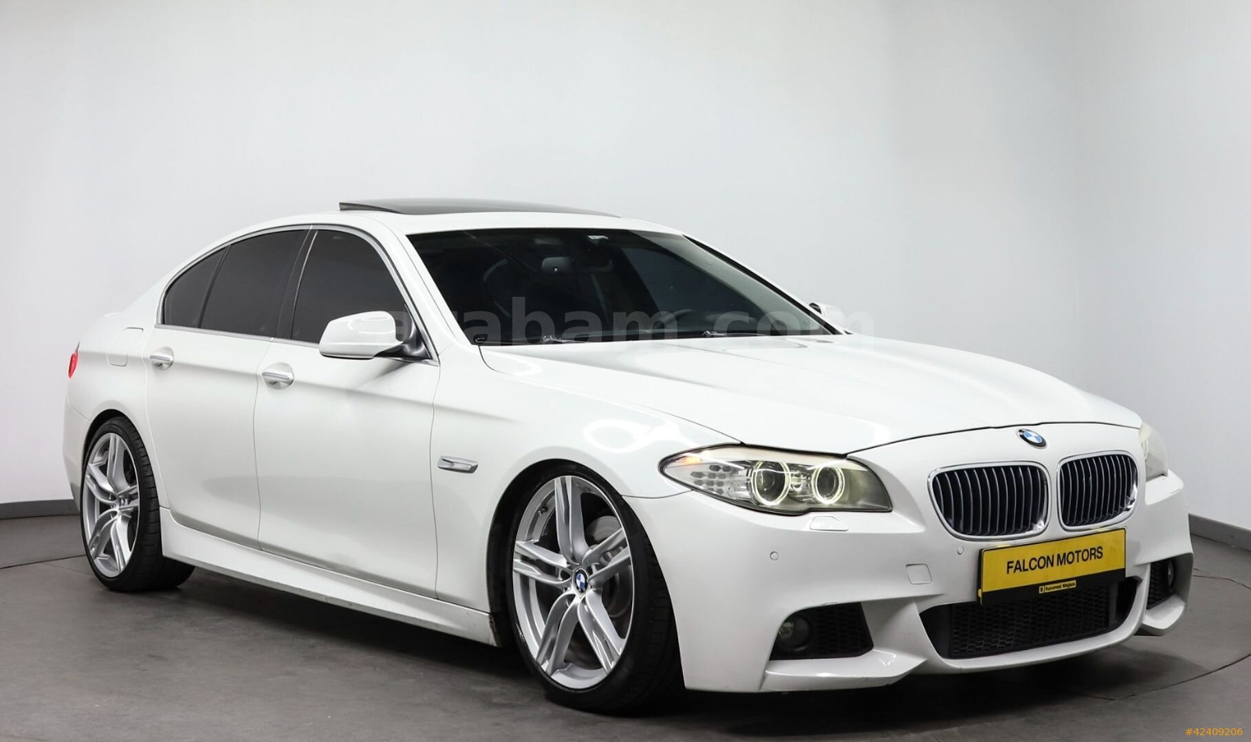 Galeriden BMW 5 Serisi 520d M Sport 2011 Model İstanbul 278.500 km Beyaz 2