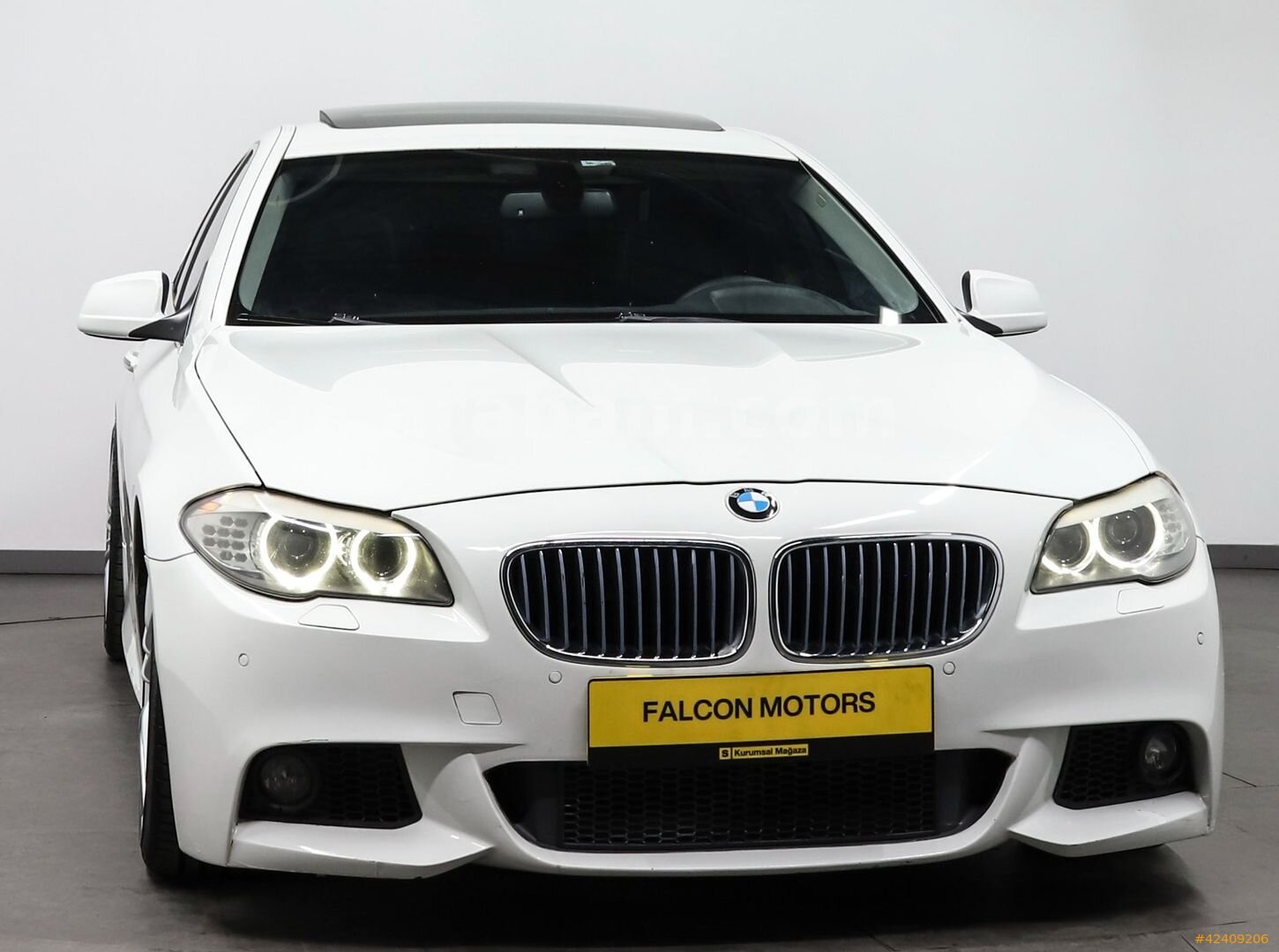 Galeriden BMW 5 Serisi 520d M Sport 2011 Model İstanbul 278.500 km Beyaz 4