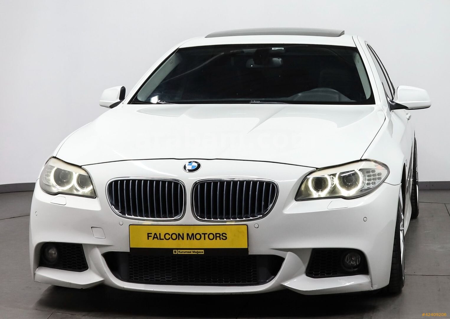 Galeriden BMW 5 Serisi 520d M Sport 2011 Model İstanbul 278.500 km Beyaz 3