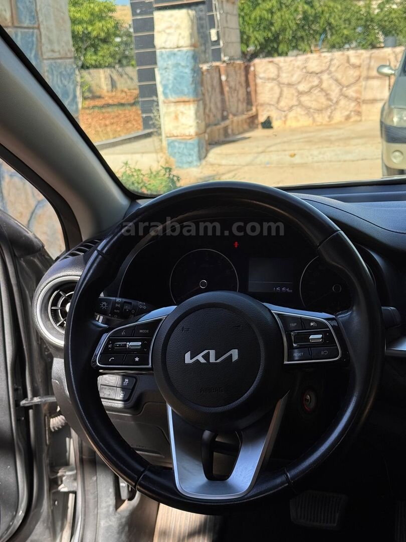 Sahibinden Kia Cerato 1.6 MPI Elegance 2022 Model Gaziantep 116.000 km Gri 4