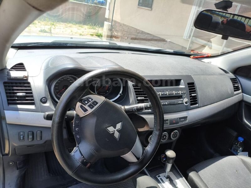 Sahibinden Mitsubishi Lancer 1.5 Invite 2008 Model Bartın 245.000 km Gri (Gümüş)