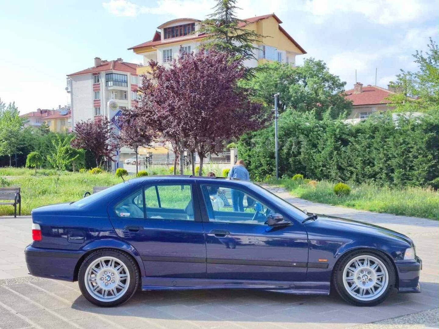 Sahibinden BMW 3 Serisi 328i Standart 1997 Model Konya 321.000 km Lacivert 2