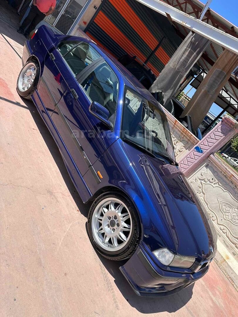 Sahibinden BMW 3 Serisi 328i Standart 1997 Model Konya 321.000 km Lacivert 6