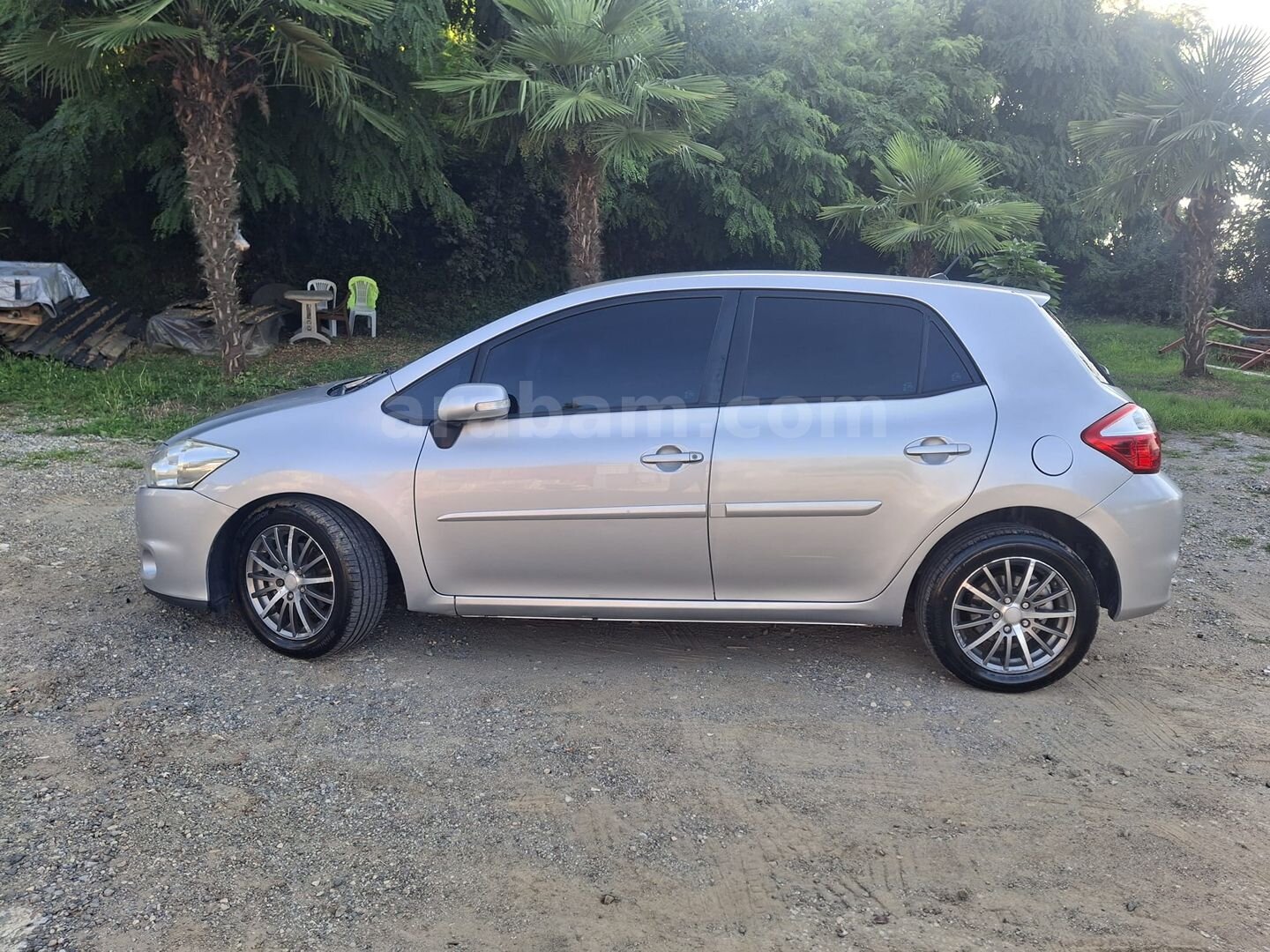 Sahibinden Toyota Auris 1.4 D-4D Comfort Extra 2010 Model Giresun 261.000 km Gri (Gümüş) 1