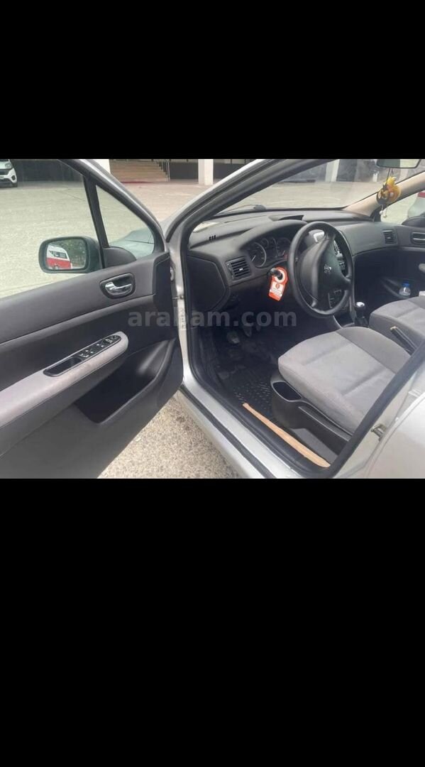 Sahibinden Peugeot 307 1.4 HDi XR 2004 Model Bayburt 214.000 km Gri 3