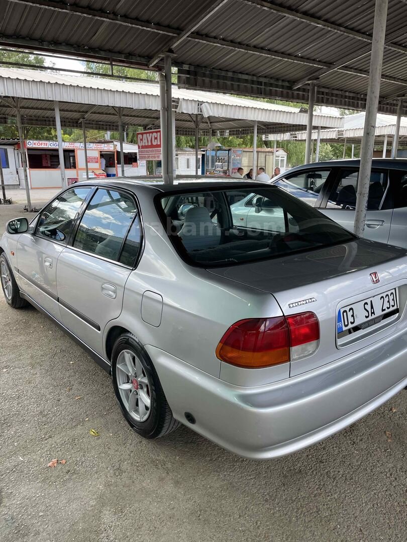 Sahibinden Honda Civic 1.4 i S 2001 Model Afyonkarahisar 185.000 km Gri (Gümüş) 1