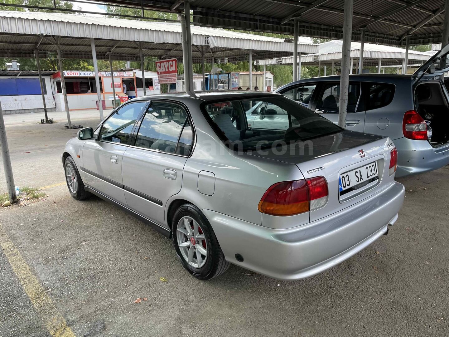 Sahibinden Honda Civic 1.4 i S 2001 Model Afyonkarahisar 185.000 km Gri (Gümüş) 2