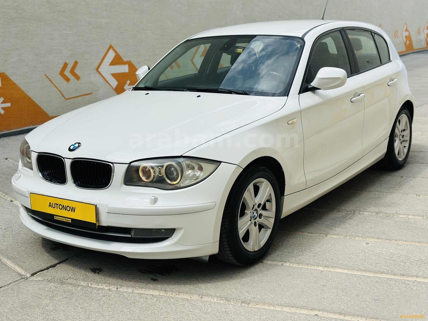 Galeriden BMW 1 Serisi 116i Comfort 2011 Model Ankara 275.000 km Beyaz 3