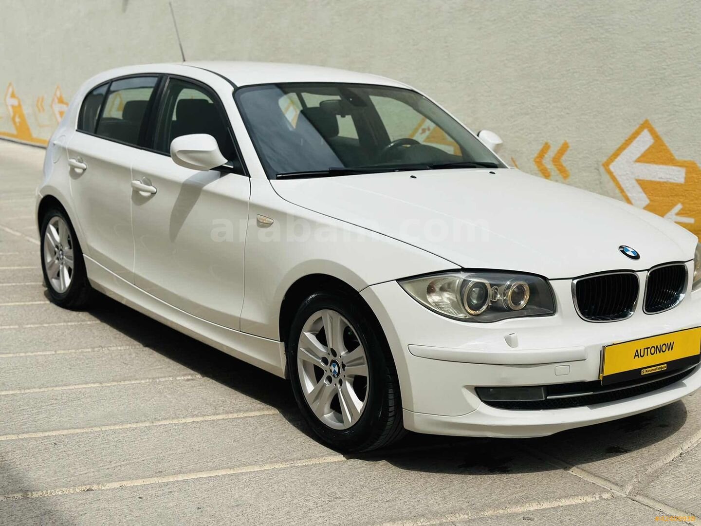 Galeriden BMW 1 Serisi 116i Comfort 2011 Model Ankara 275.000 km Beyaz 7