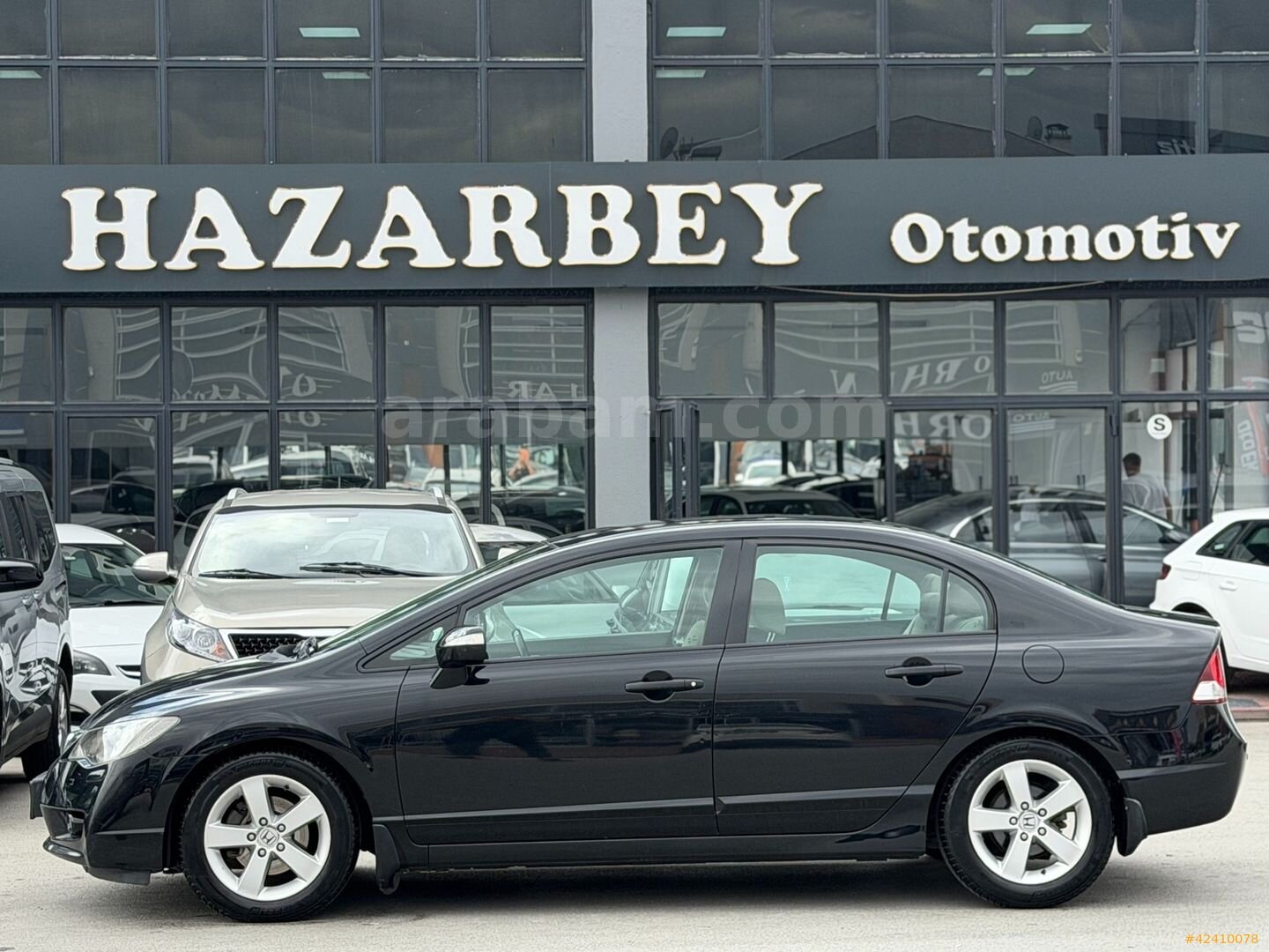 Galeriden Honda Civic 1.6i VTEC Premium 2011 Model Konya 153.000 km Siyah 5