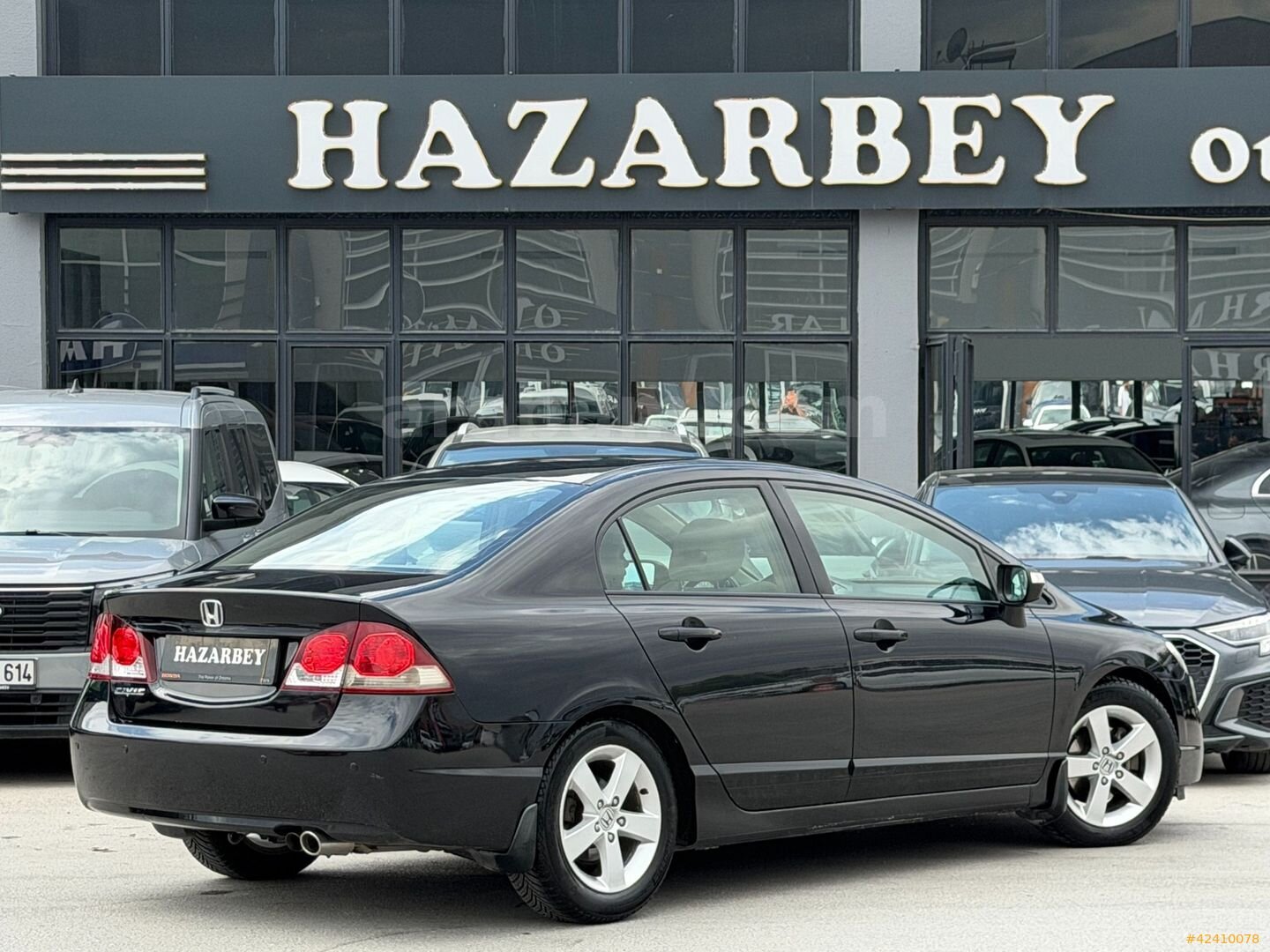 Galeriden Honda Civic 1.6i VTEC Premium 2011 Model Konya 153.000 km Siyah 6