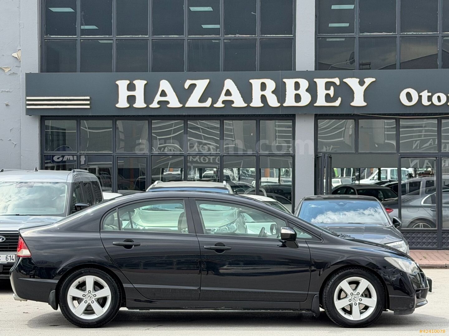 Galeriden Honda Civic 1.6i VTEC Premium 2011 Model Konya 153.000 km Siyah 4