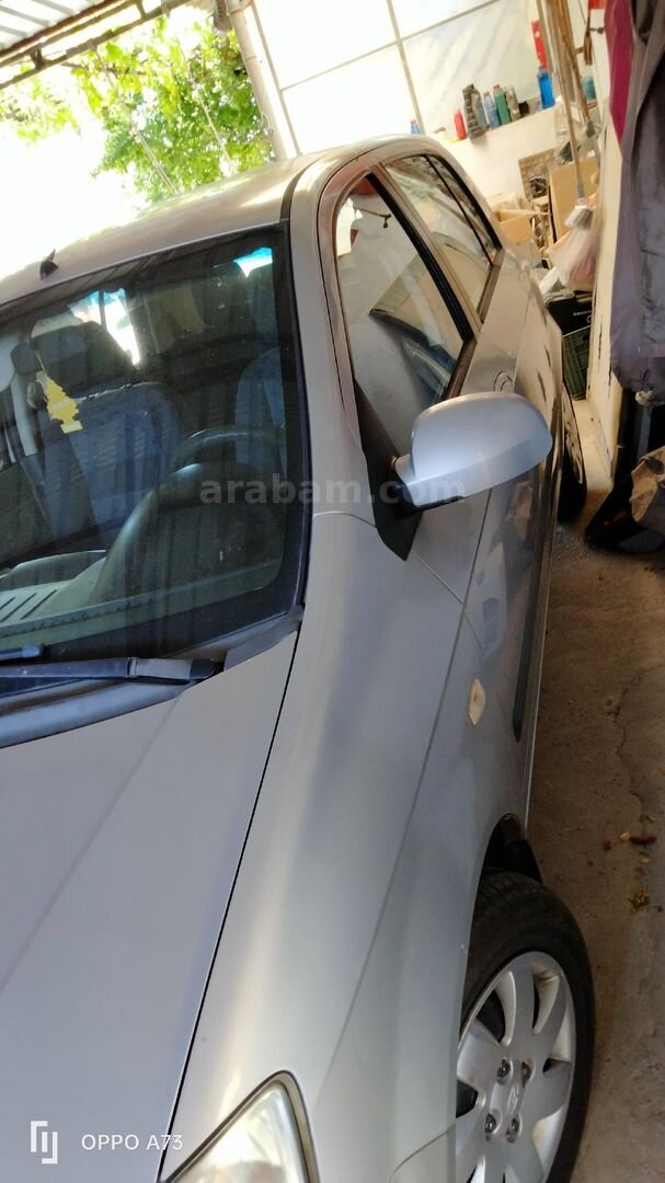 Sahibinden Hyundai Getz 1.3 GLS 2004 Model Manisa 137.500 km Gri (Gümüş) 4