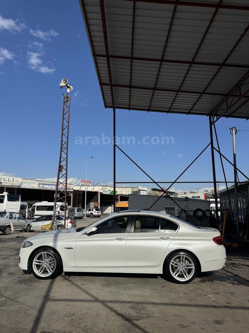 Sahibinden BMW 5 Serisi 520i Comfort 2015 Model Antalya 182.000 km Beyaz 5