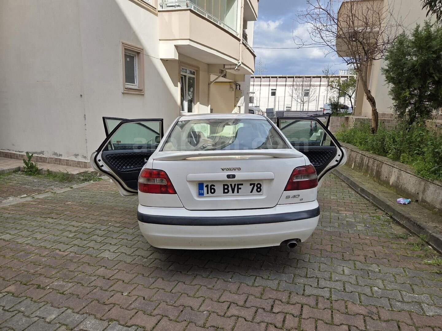 Sahibinden Volvo S40 1.8 2001 Model Bursa 370.000 km Beyaz 7