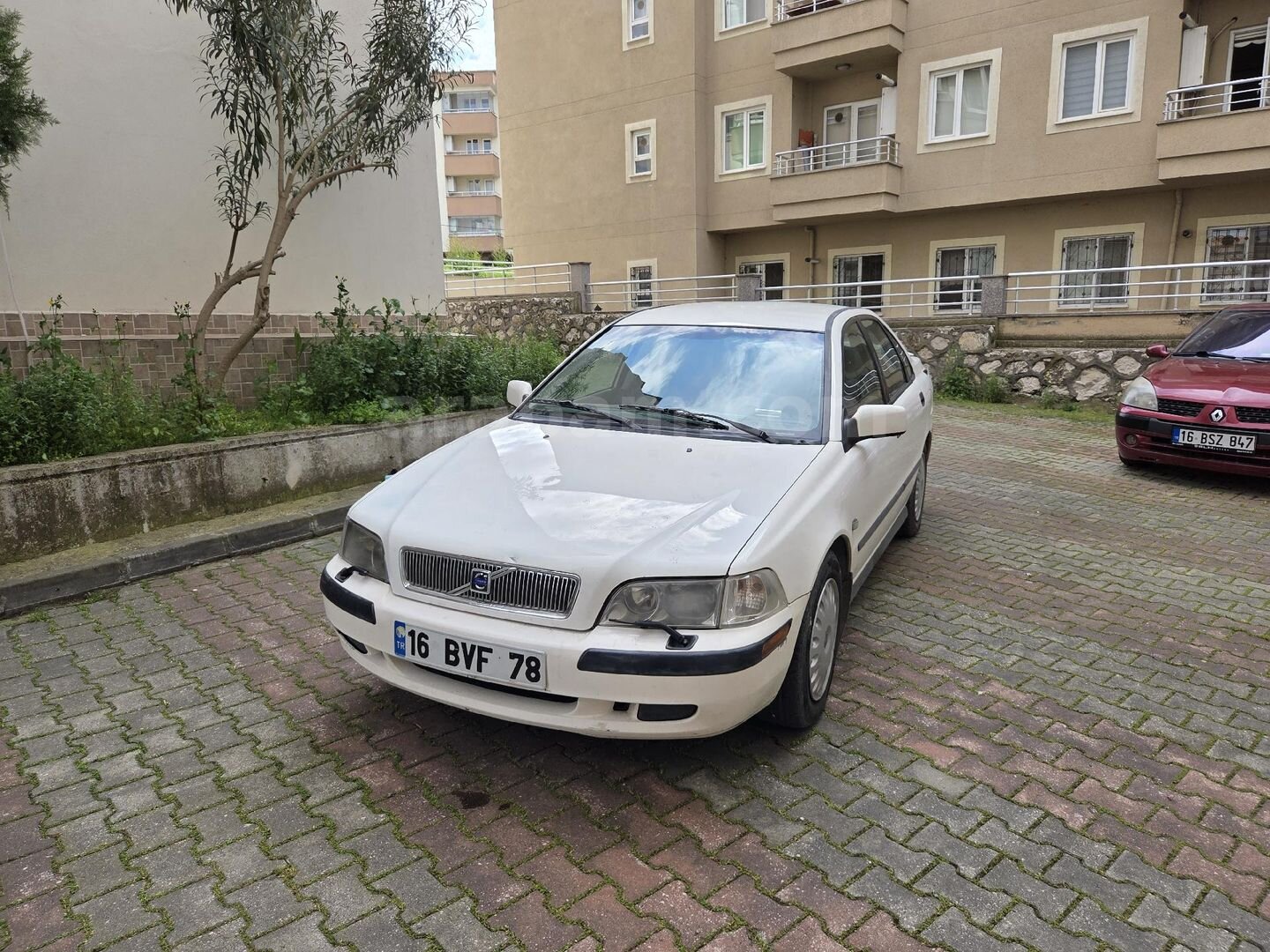 Sahibinden Volvo S40 1.8 2001 Model Bursa 370.000 km Beyaz 1