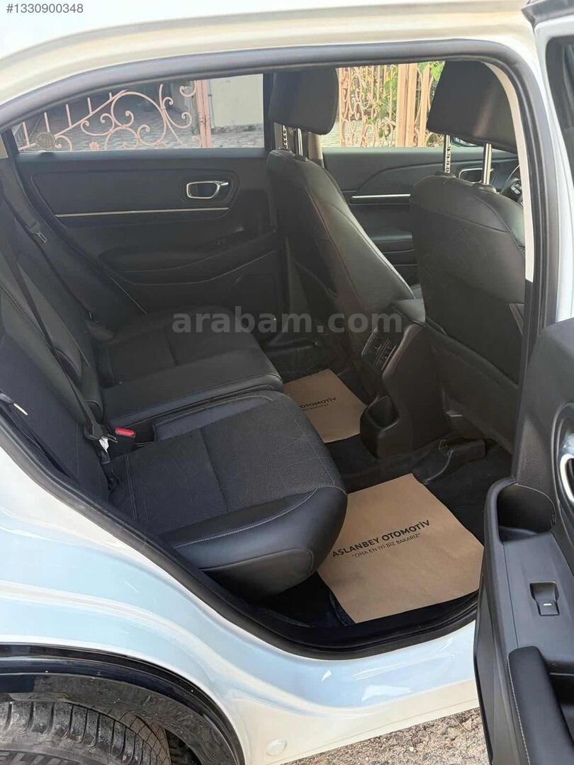 2025 HONDA HRV ADVANCE e-HEV 6100 km 6