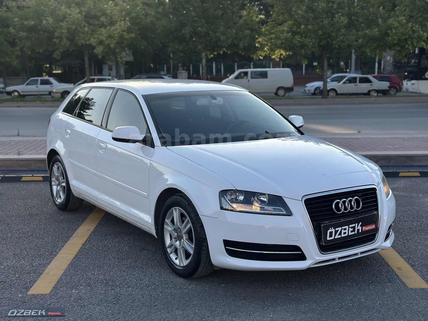 Galeriden Audi A3 Sportback 1.6 TDI Ambiente 2012 Model Konya 199.000 km Beyaz 2