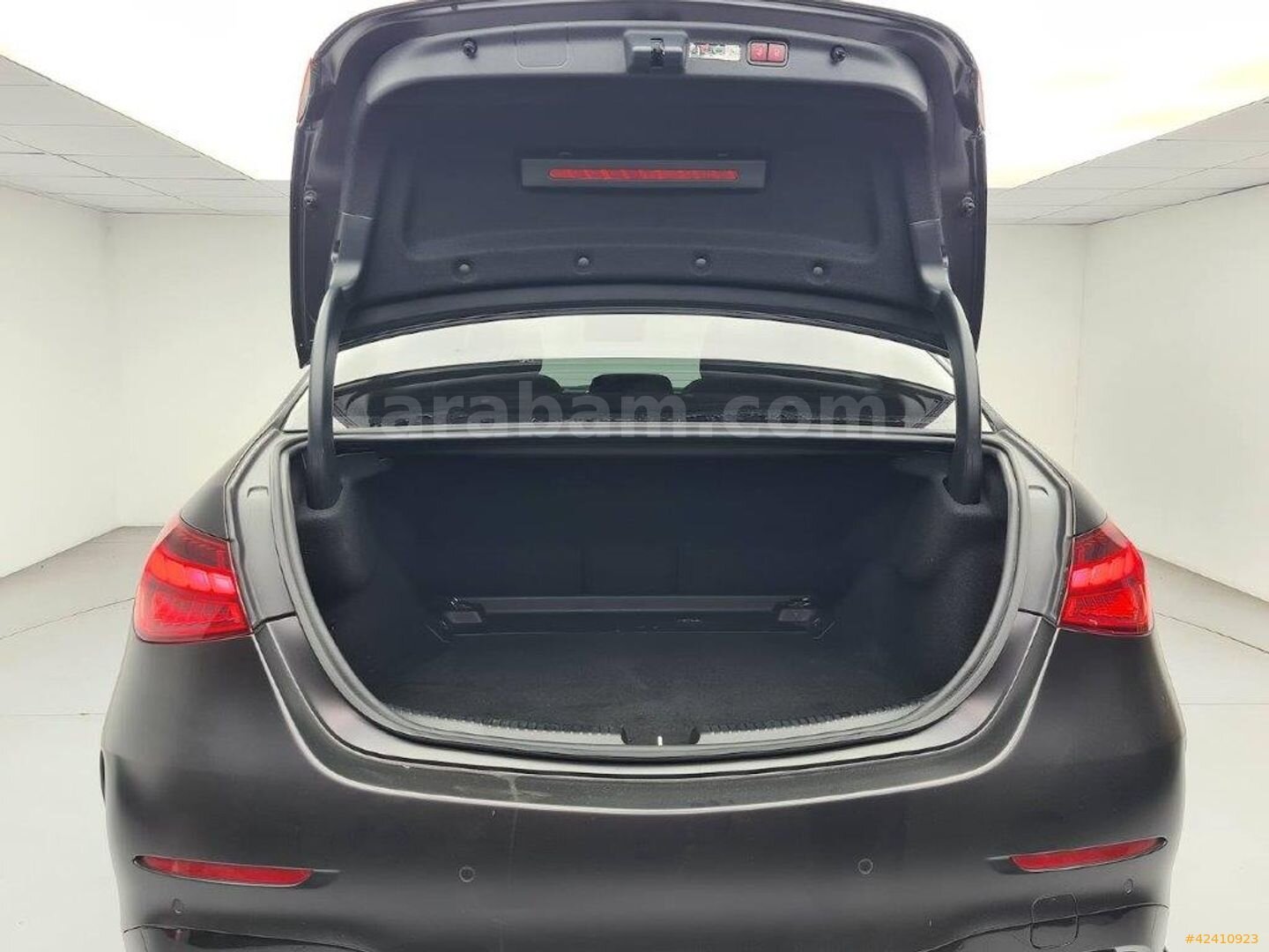 Galeriden Mercedes - Benz C 43 AMG 2024 Model İstanbul 25.313 km Gri 7