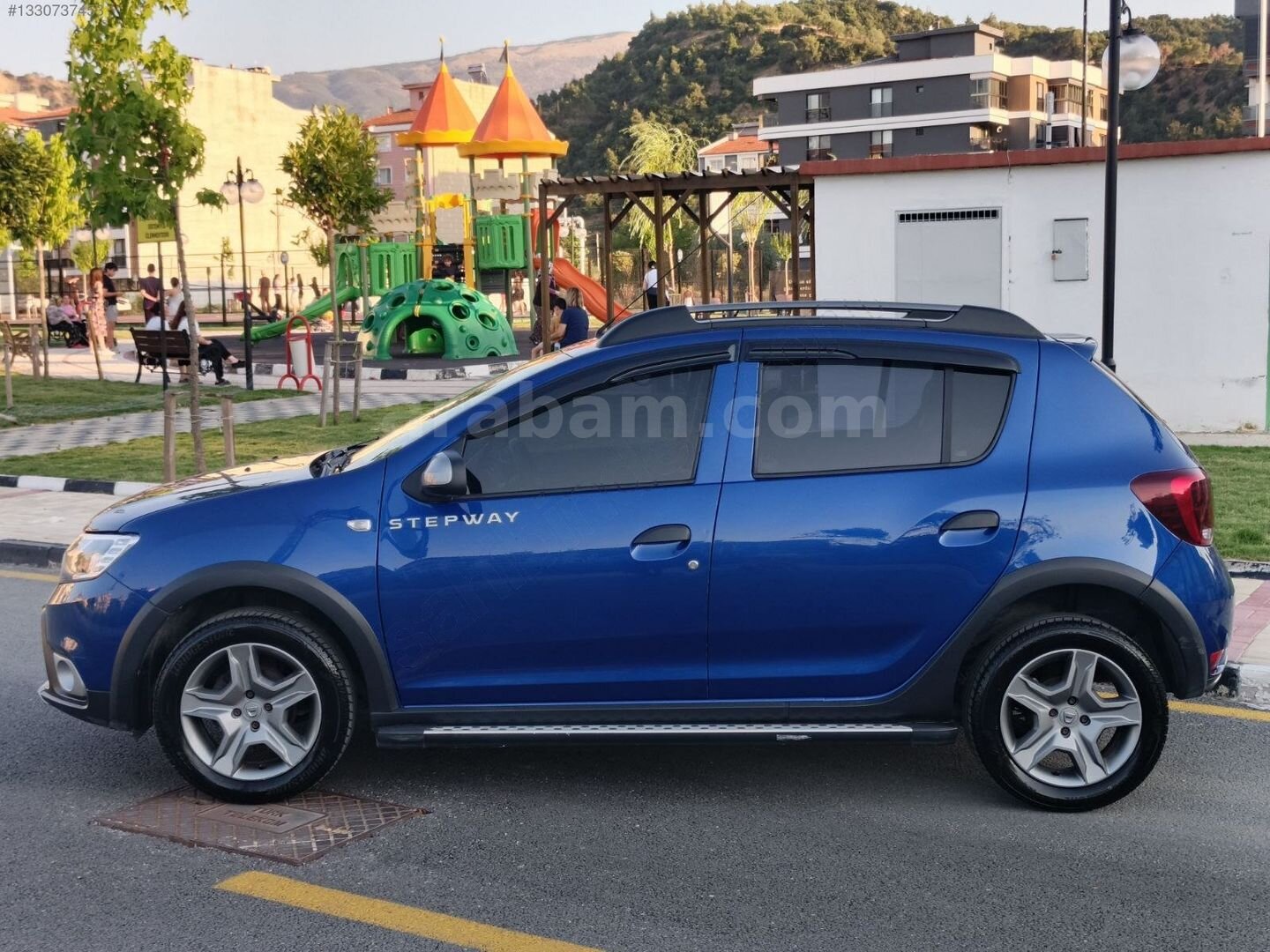 Galeriden Dacia Sandero 0.9 ECO-G Turbo Stepway 2020 Model Manisa 41.000 km Lacivert 6
