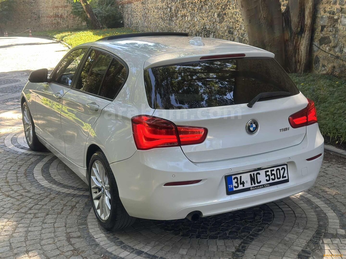 Galeriden BMW 1 Serisi 118i One Edition 2015 Model İstanbul 128.000 km Beyaz 5