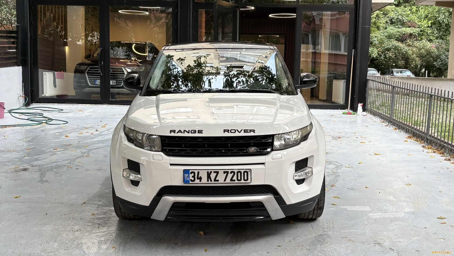 Galeriden Land Rover Range Evoque 2.0 Si4 Dynamic 2014 Model İstanbul 146.000 km Beyaz 2
