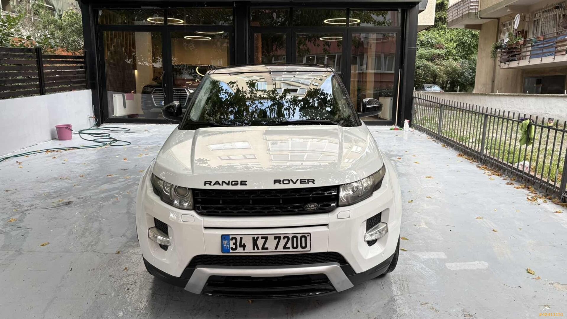 Galeriden Land Rover Range Evoque 2.0 Si4 Dynamic 2014 Model İstanbul 146.000 km Beyaz 3
