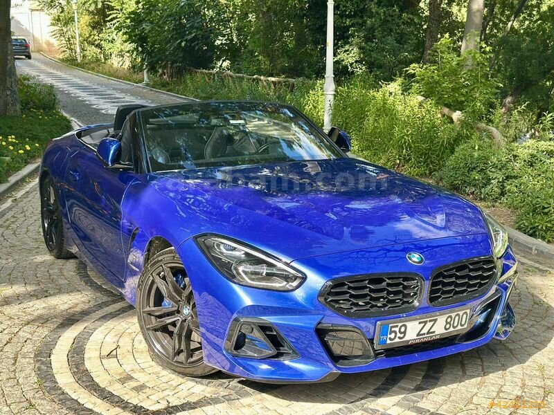 Galeriden BMW Z Serisi Z4 3.0i sDrive 2023 Model İstanbul 10.500 km Mavi