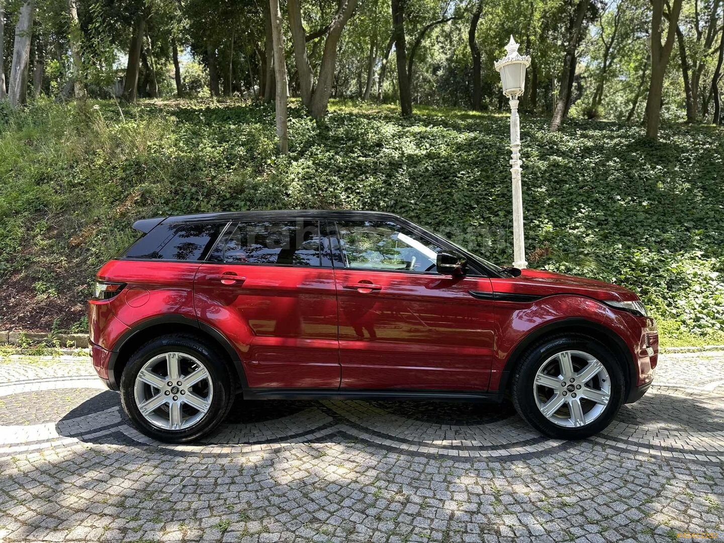 Galeriden Land Rover Range Evoque 2.0 Si4 Pure 2012 Model İstanbul 62.500 km Kırmızı 5