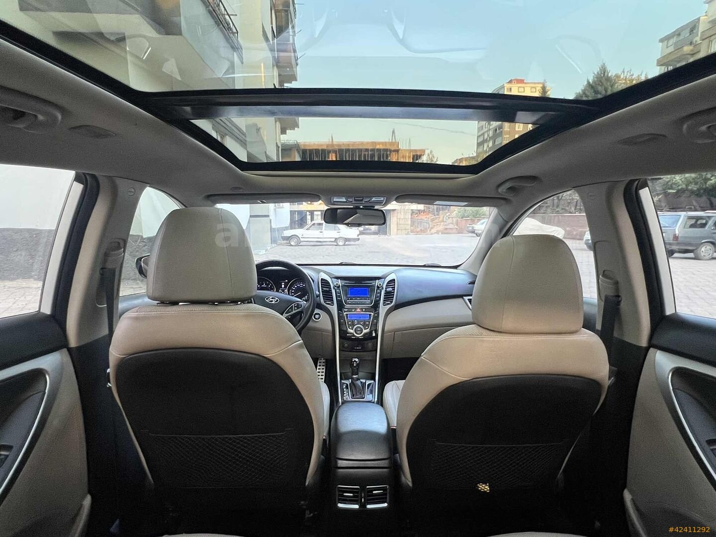 Galeriden Hyundai i30 1.6 CRDi Elite 2013 Model Kahramanmaraş 210.000 km Beyaz 6
