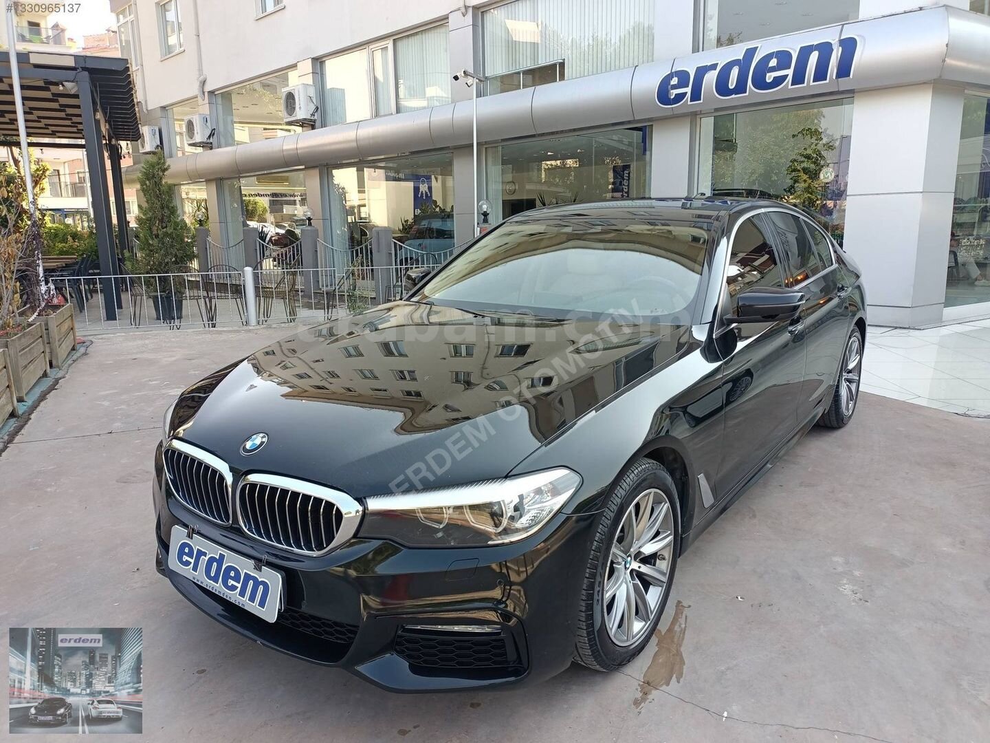 Galeriden BMW 5 Serisi 520d xDrive Luxury Line 2018 Model İstanbul 239.000 km Siyah 1
