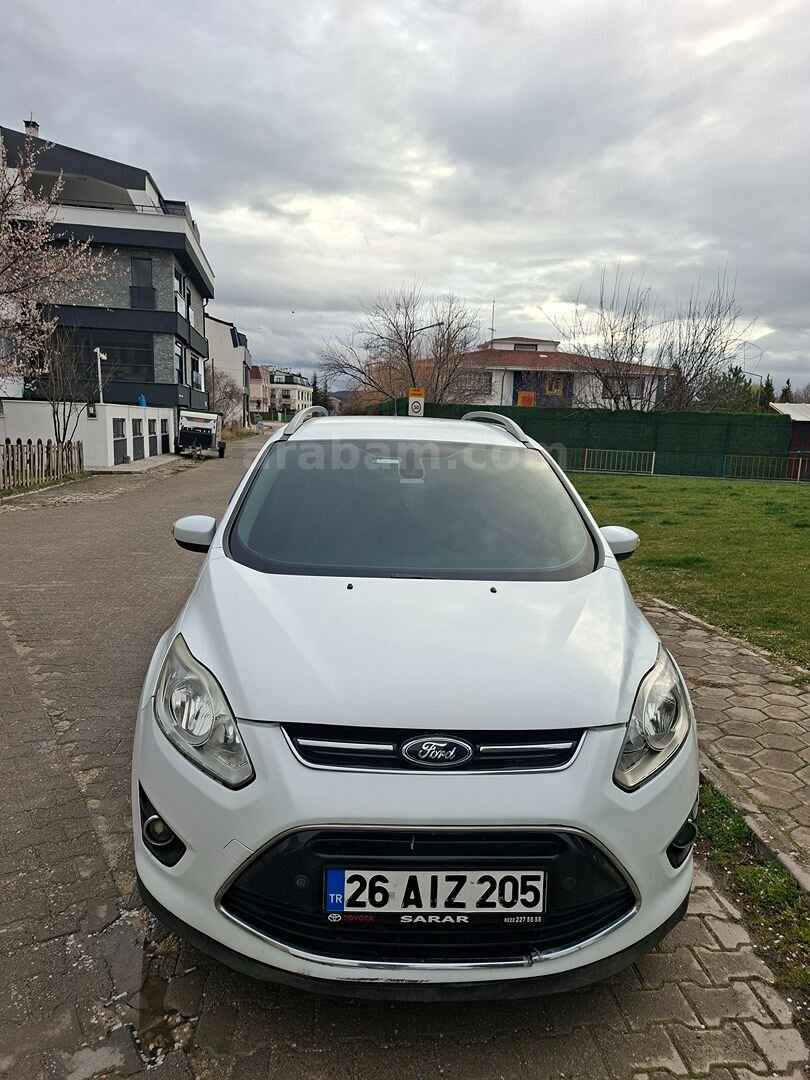 Sahibinden Ford Grand C-Max 1.6 TDCI Titanium 2012 Model Eskişehir 268.000 km Beyaz 1