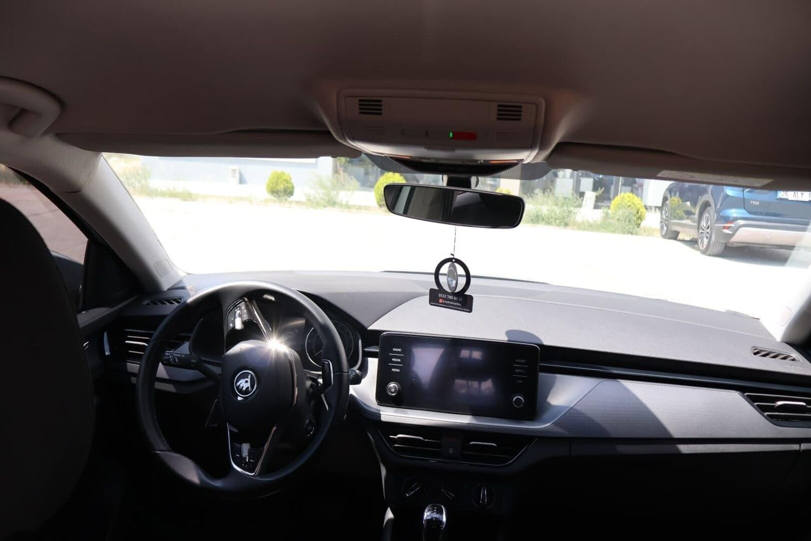 Sahibinden Skoda Scala 1.0 TSI Elite 2022 Model Eskişehir 140.000 km Gri (Gümüş) 7