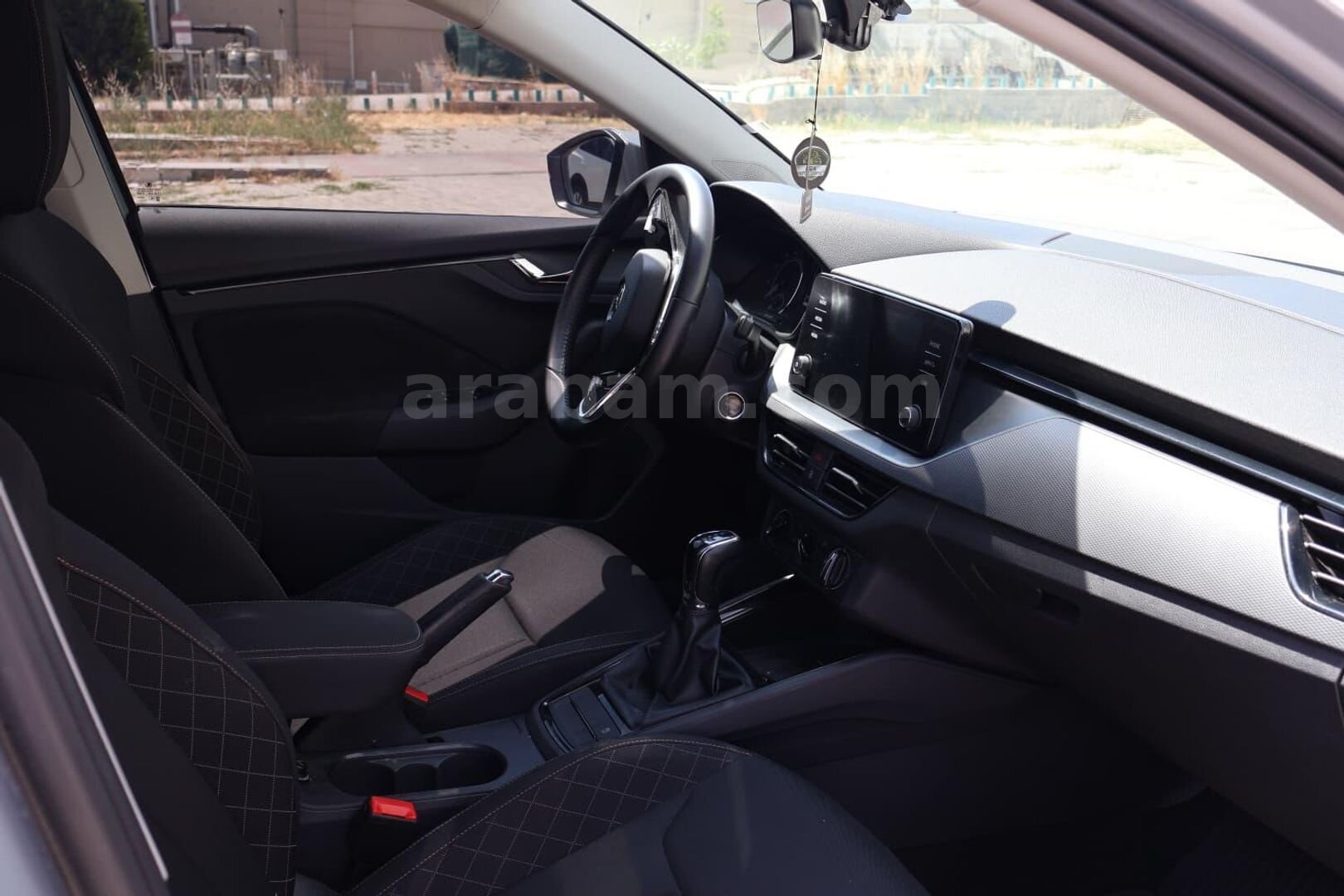 Sahibinden Skoda Scala 1.0 TSI Elite 2022 Model Eskişehir 140.000 km Gri (Gümüş) 6