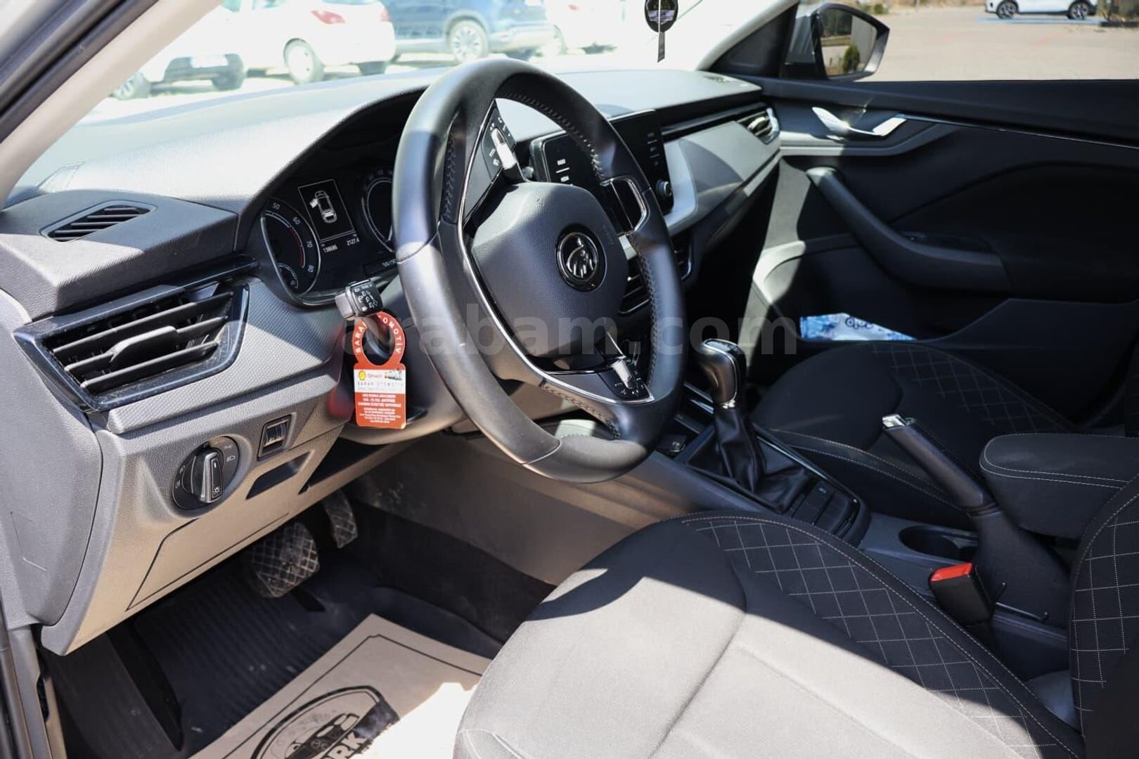 Sahibinden Skoda Scala 1.0 TSI Elite 2022 Model Eskişehir 140.000 km Gri (Gümüş) 5