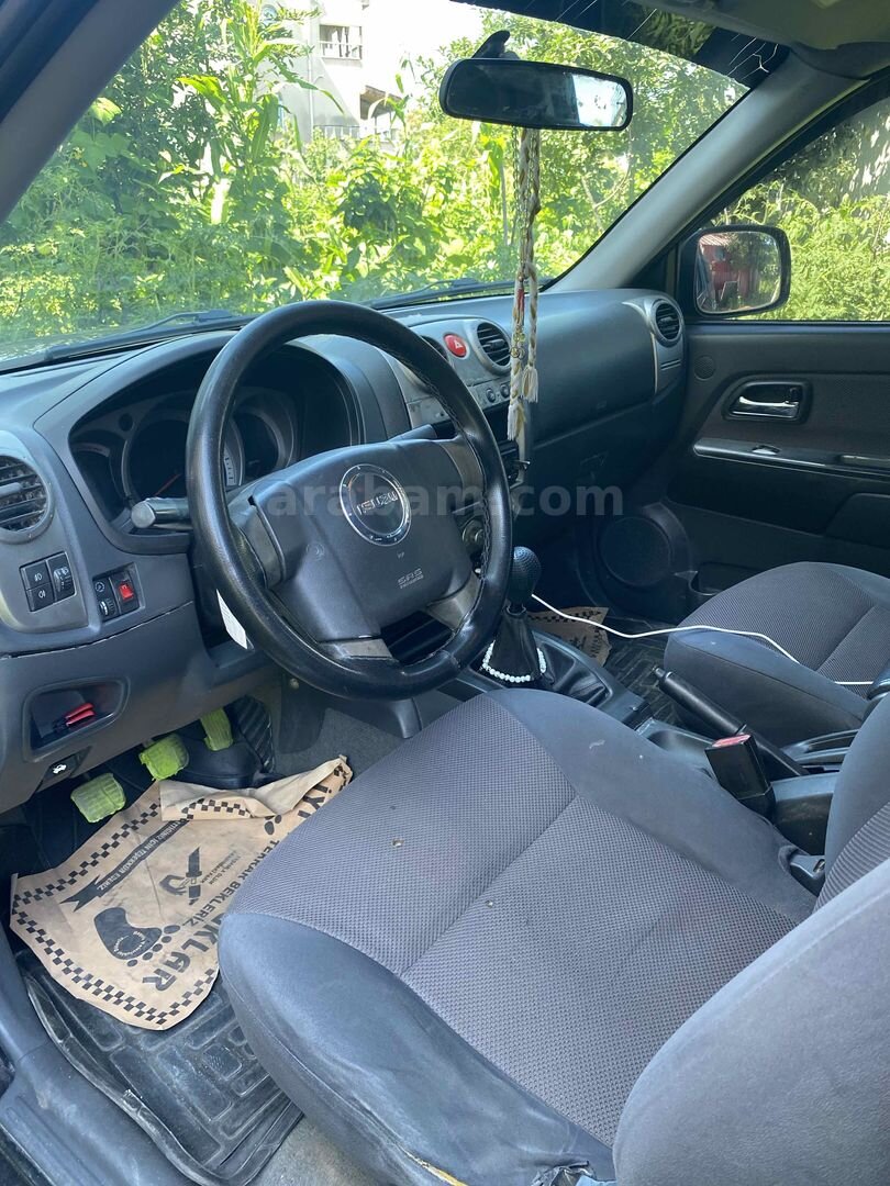 Sahibinden Isuzu D-Max 2.5 4x4 2009 Model 6