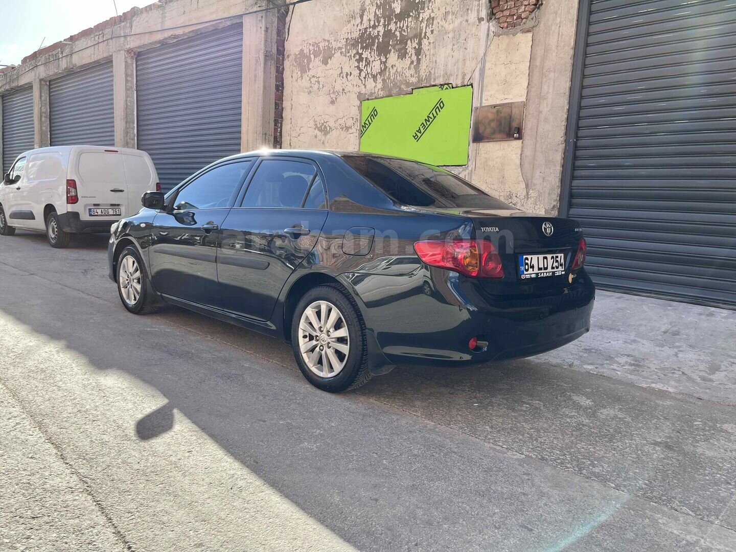 Sahibinden Toyota Corolla 1.4 D-4D Elegant 2008 Model Uşak 216.000 km Siyah 4