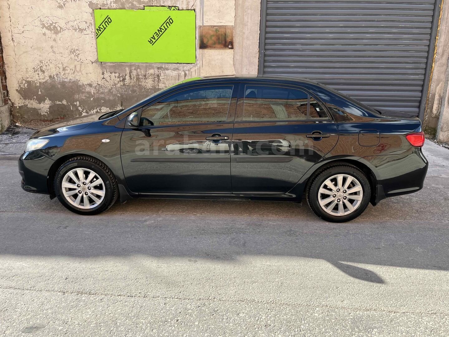 Sahibinden Toyota Corolla 1.4 D-4D Elegant 2008 Model Uşak 216.000 km Siyah 3